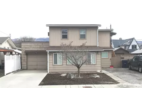 339 Methow St, Wenatchee, WA 98801