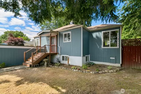 1316 West Ave, Port Orchard, WA 98366