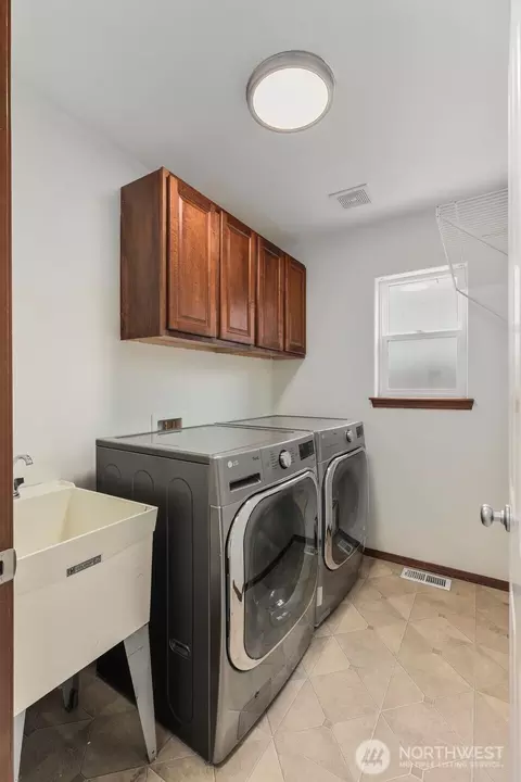 Other - 5720 8th Dr W, Everett, WA 98203 photo 3 of 10