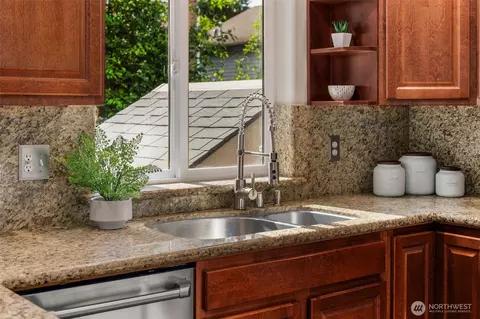 Kitchen - 5720 8th Dr W, Everett, WA 98203 photo 3 of 5