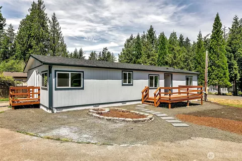 9641 Mariner Dr NW, Olympia, WA 98502