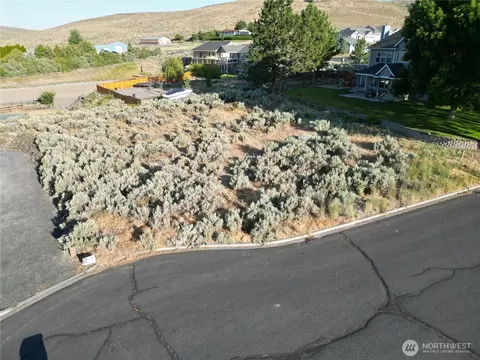 355 Canyonview Ct, Ephrata, WA 98823