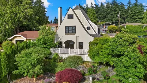711 17th St, Bellingham, WA 98225