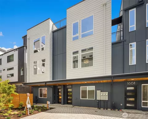 1615 N 50th St #A, Seattle, WA 98103