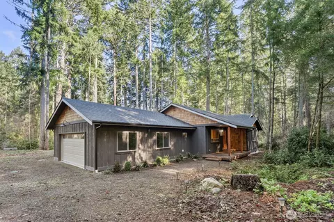 11211 Juniper Pl, Anderson Island, WA 98303