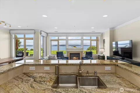 31 Pine St #102, Edmonds, WA 98020 photo 14