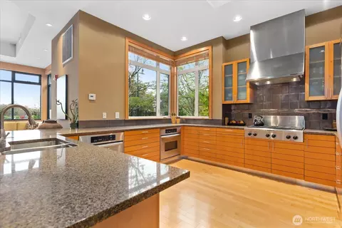31 Pine St #102, Edmonds, WA 98020 photo 34