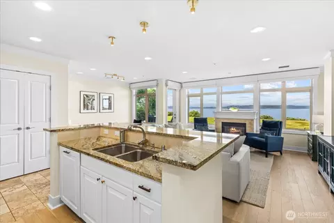 31 Pine St #102, Edmonds, WA 98020 photo 12