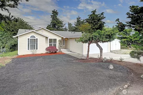1545 Carol St, Camano Island, WA 98282
