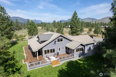 13 Pleasant View Dr, Winthrop, WA 98862