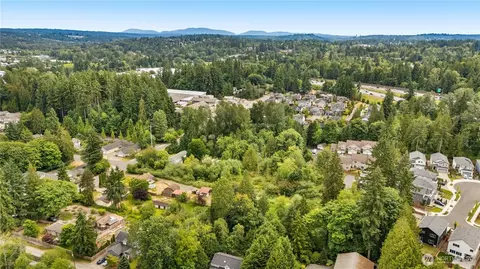 View/Area - 21430 9th Ave SE, Bothell, WA 98021 photo 2 of 7