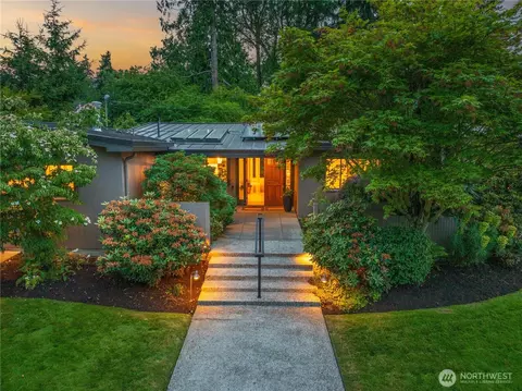 2325 38th Ave E, Seattle, WA 98112