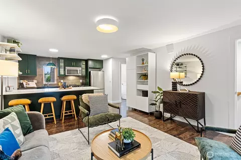 Living - 1541 18th Ave S, Seattle, WA 98144 photo 4 of 6