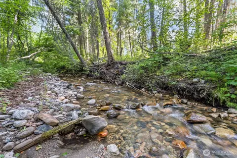 8 Nn Nancy Creek Rd, Kettle Falls, WA 99141