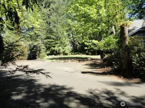 758 Promontory Rd, Shelton, WA 98584