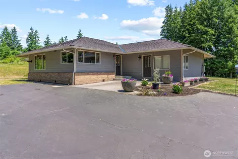 106 Barba Rd, Castle Rock, WA 98611