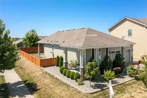 202 Grennan Ln N, Enumclaw, WA 98022 photo 2
