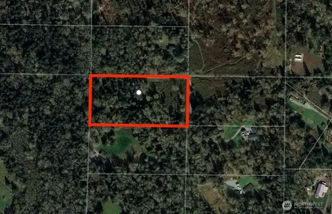 2022 Windy Ln, Camano Island, WA 98282
