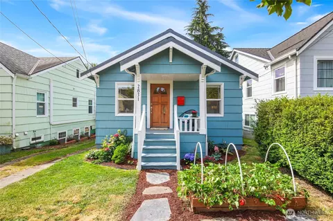 2831 NW 73rd St, Seattle, WA 98117