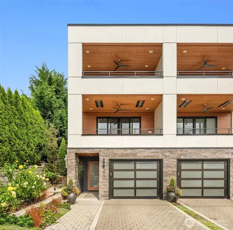206 5th Ave, Kirkland, WA 98033