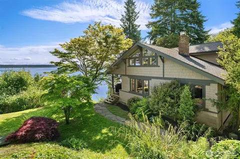 14830 Glen Acres Rd SW, Vashon, WA 98070