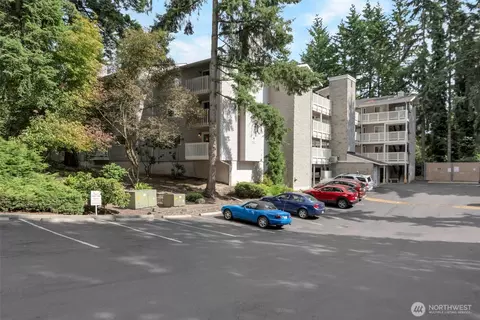 14537 NE 40th St #H101, Bellevue, WA 98007