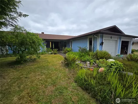 290 Vista Dr, Sekiu, WA 98381