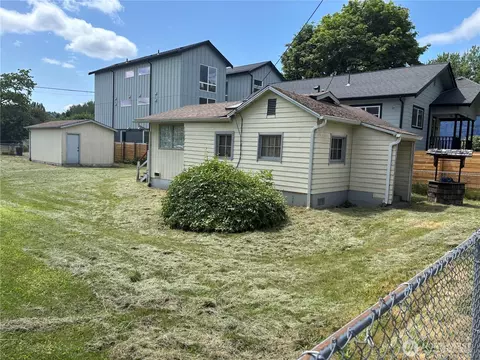 819 S Rose St, Seattle, WA 98108