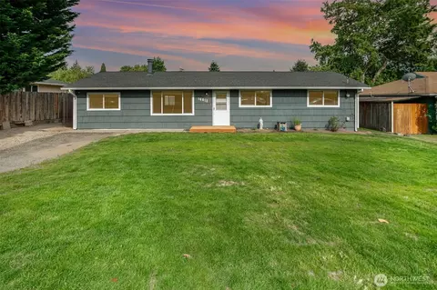 16812 125th Ave SE, Renton, WA 98058