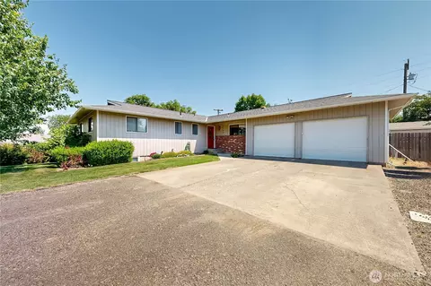 2093 Parish St, Walla Walla, WA 99362