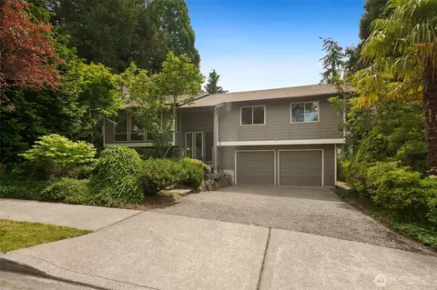 2215 Jones Pl SE, Renton, WA 98055