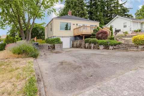 1102 E 33rd St SW, Bremerton, WA 98310 photo 2