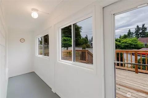 1102 E 33rd St SW, Bremerton, WA 98310 photo 5