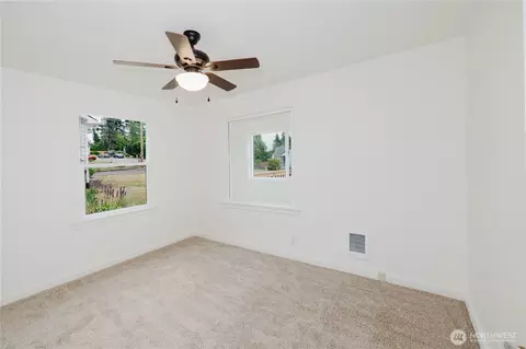 1102 E 33rd St SW, Bremerton, WA 98310 photo 18