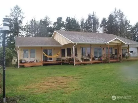 16410 Sandridge Rd, Long Beach, WA 98631