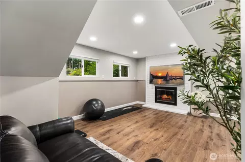 22625 1st Dr SE, Bothell, WA 98021 photo 28