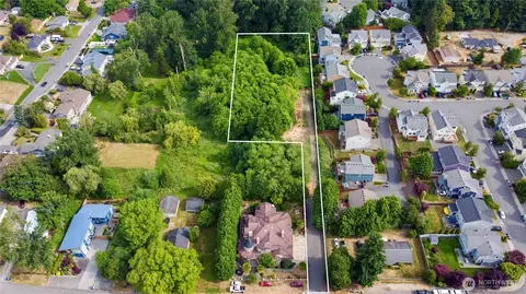 1828 NE 20th St, Renton, WA 98056