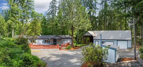 8181 Toad Rd SW, Port Orchard, WA 98367