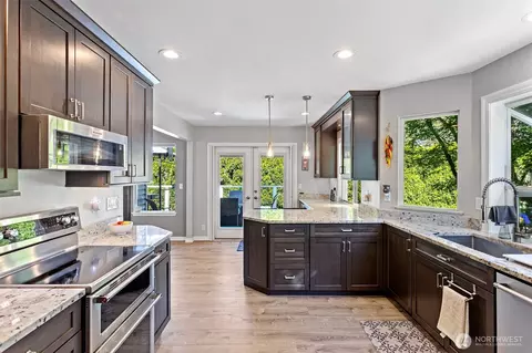 13233 59th Ave W, Edmonds, WA 98026