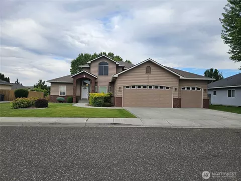 1240 Vintage Ave, Richland, WA 99352