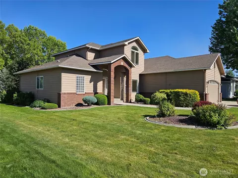 1240 Vintage Ave, Richland, WA 99352