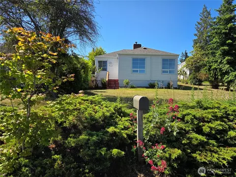 110 E Vashon Ave, Port Angeles, WA 98362