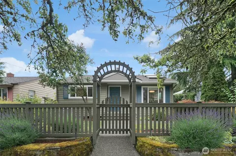 8410 9th Ave SW, Seattle, WA 98106