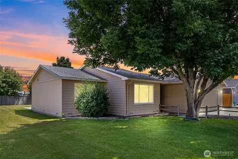 2911 S Yelm St, Kennewick, WA 99337