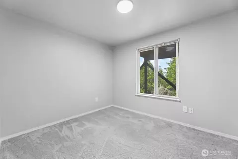 Bedroom - 60 E Olyview Pl, Grapeview, WA 98546 photo 5 of 5
