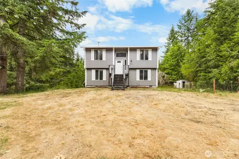 Exterior - 60 E Olyview Pl, Grapeview, WA 98546 photo 3 of 5