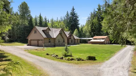 9033 108th St NE, Arlington, WA 98223
