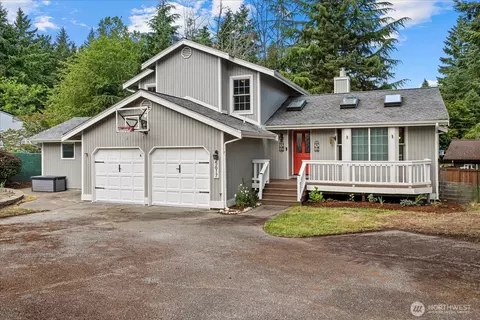 5617 71st Ave Ct W, University Place, WA 98467