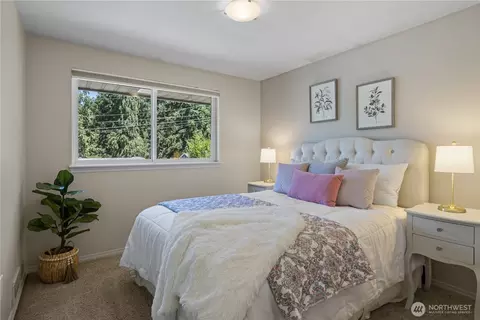 Bedroom - 802 105th Pl SE, Everett, WA 98208 photo 3 of 4
