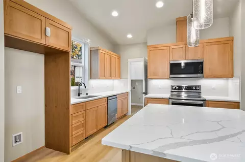 2225 124th St SE, Everett, WA 98208 photo 4